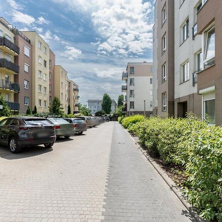 Cozy Apartment Karpia 17 With Terrace In Poznan By Noclegi Renters Экстерьер фото